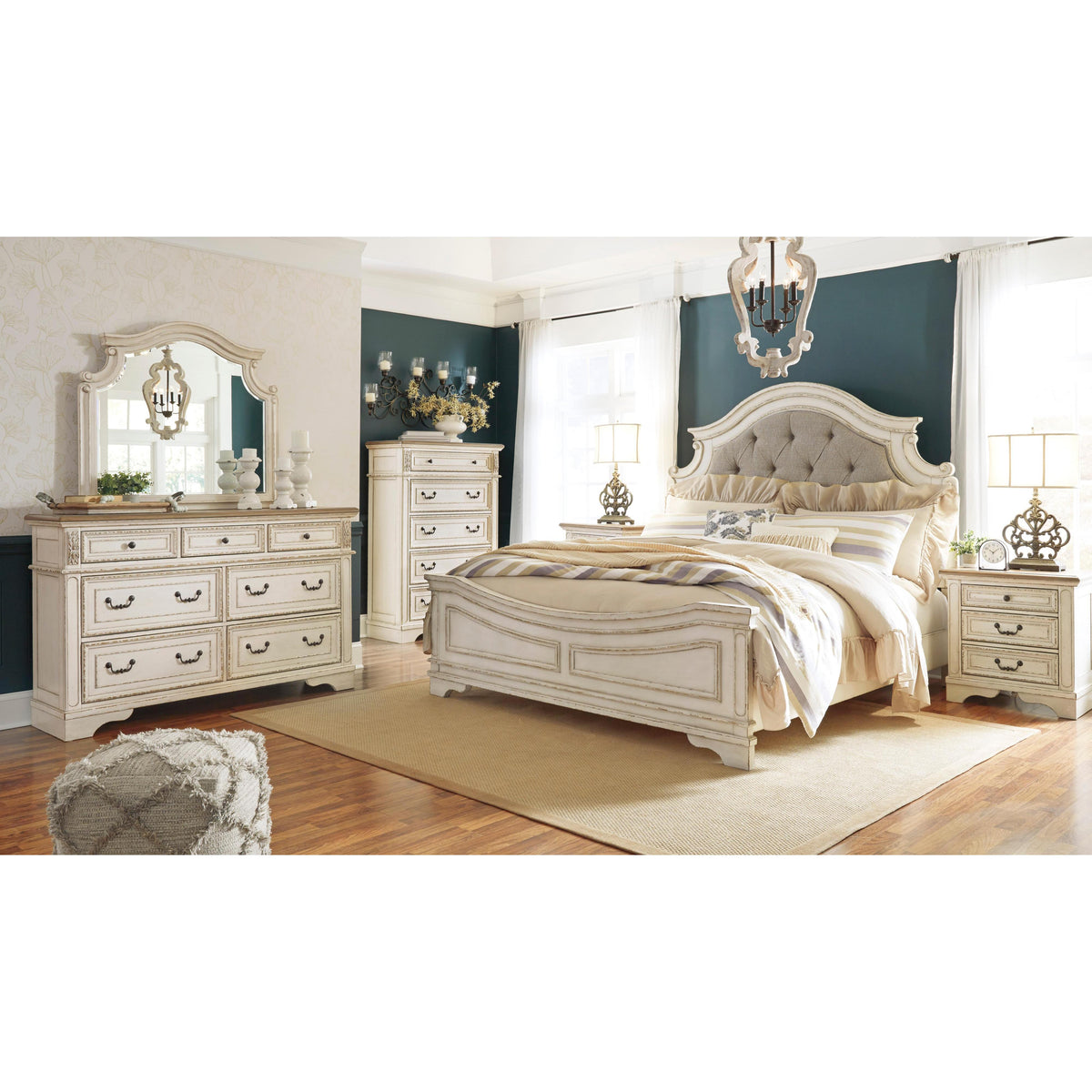 Signature Design by Ashley Realyn B743B23 6 pc King Upholstered Panel