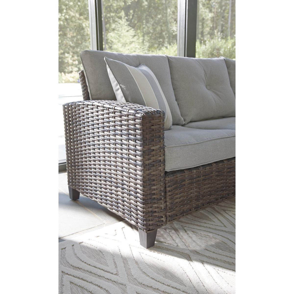 Signature Design by Ashley Cloverbrooke P334-081 Sofa/Chairs