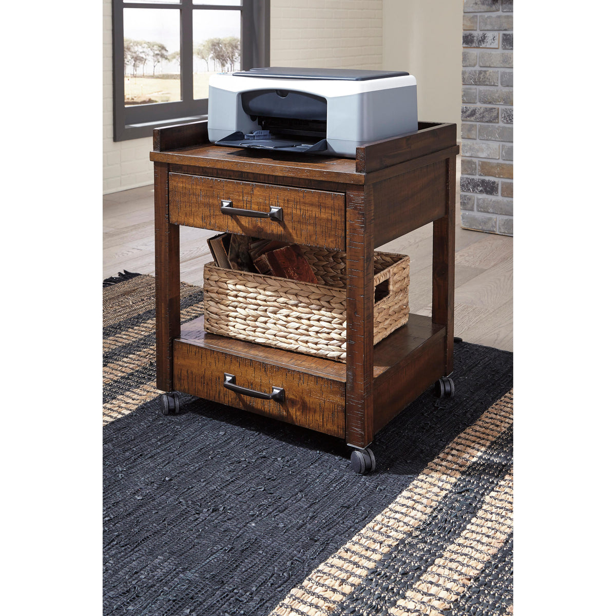 H67544 By Ashley Furniture - Baldridge Home Office Desk | Lauerman's Home Furnishings - View #3