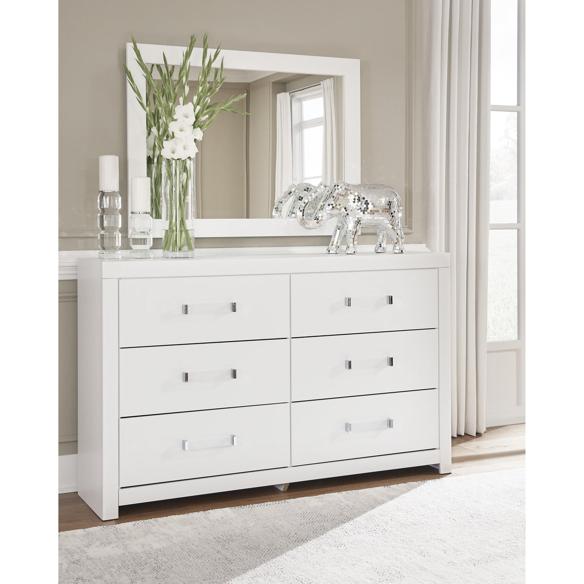 Signature Design by Ashley Maeling 6-Drawer Dresser with Mirror PCB111